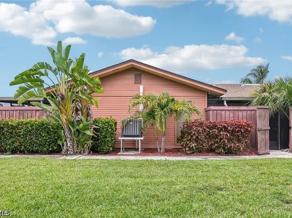 17327 Birchwood Ln, Fort Myers, FL 33908