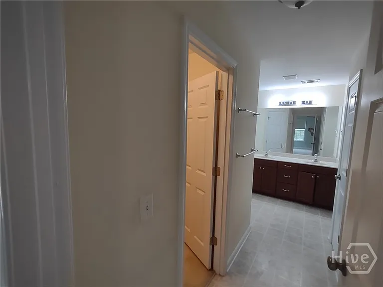 72 Patriot Dr — Photo 12
