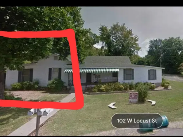 102 W Locust St #1/2, Cabot, AR 72023