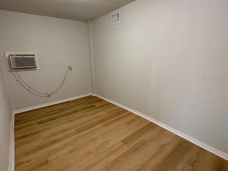 2522 W Cherry St — Photo 7
