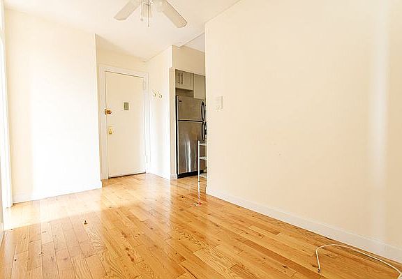 2nd image of 611 W 171st St #41AA