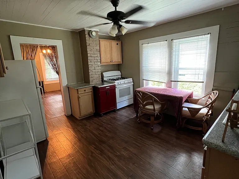 Gibbs Dr — Photo 11