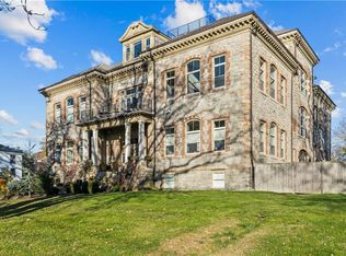 426 Spring St #203, Newport, RI 02840