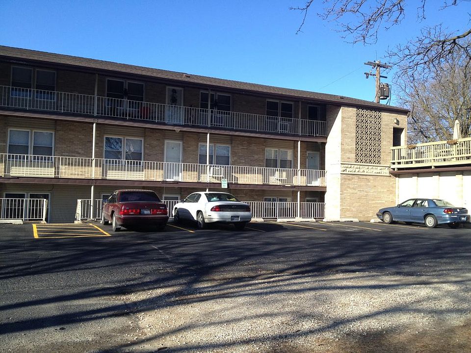 1st image of 501 Joliet St APT 31