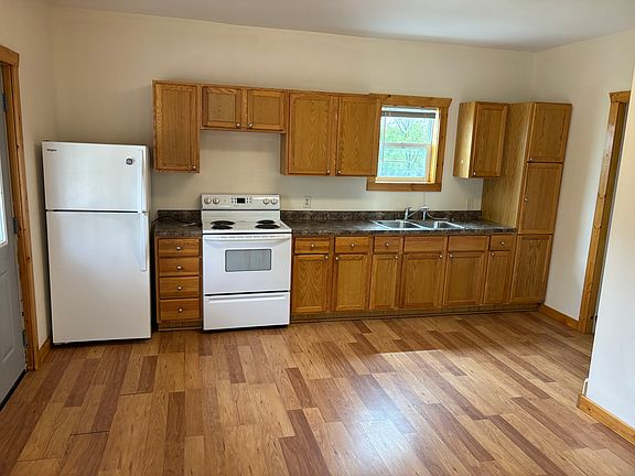 4th image of 1126 2nd St SE #2