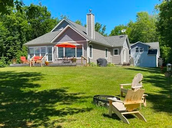 8608 S Shingle Bay Rd, Sault Sainte Marie, MI 49783