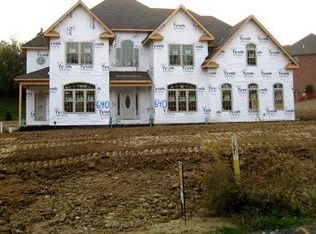 640 Sagewood Dr, Venetia, PA 15367
