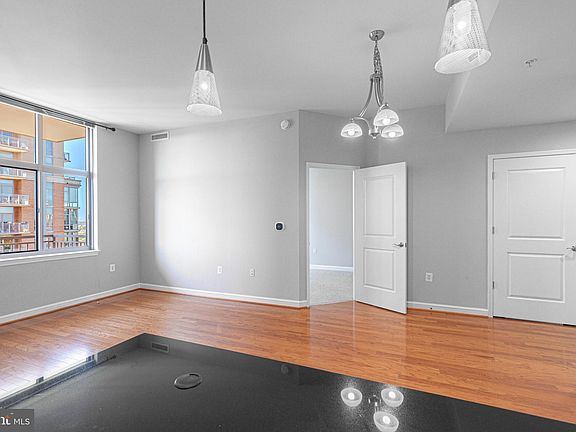 5th image of 11990 Market St Unit 1508