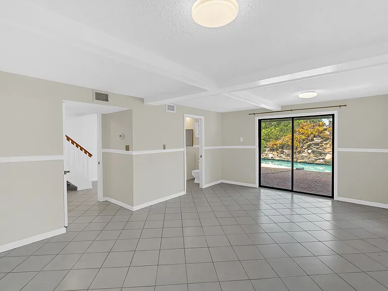 4051 Shell Rd — Photo 40