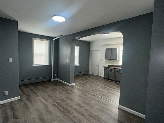 3rd image of 84 Washington St #1R