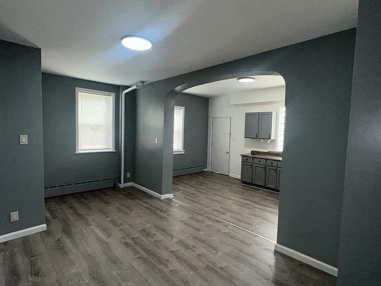 84 Washington St #1R — Photo 3