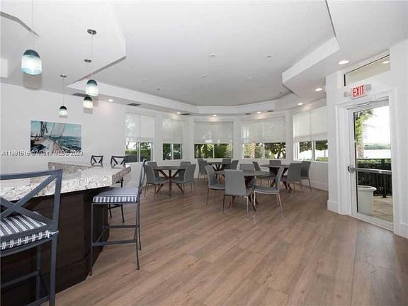 2nd image of 3125 NE 184th St APT 1302
