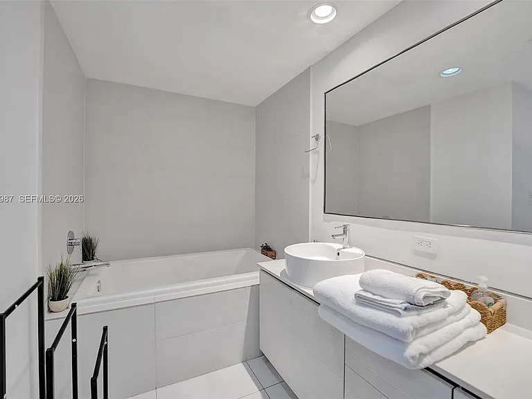 2600 E Hallandale Beach Blvd #T1902 — Photo 56