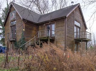 3030 Hopkins Rd, Amherst, NY 14228