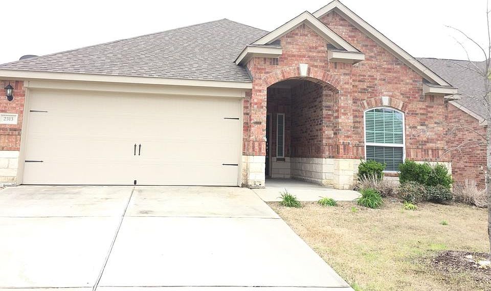 1st image of 2313 Sable Wood Dr