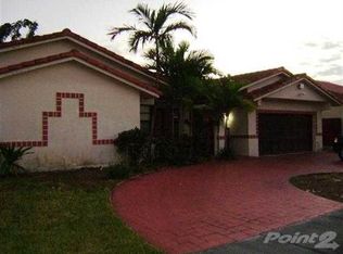 10910 SW 38th St, Miami, FL 33165