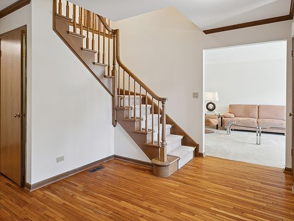 4th image of 3218 Brandess Dr