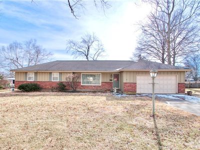 3515 W 93rd St, Leawood, KS, 66206