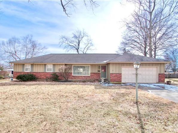 3515 W 93rd St, Leawood, KS 66206