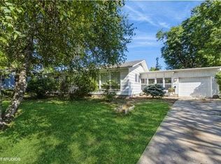 2431 Crestview Ave, Iowa City, IA 52245