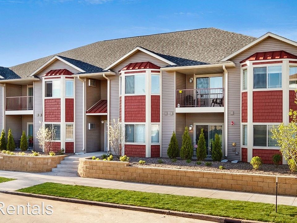 1st image of 1027 Green Bay St APT 202