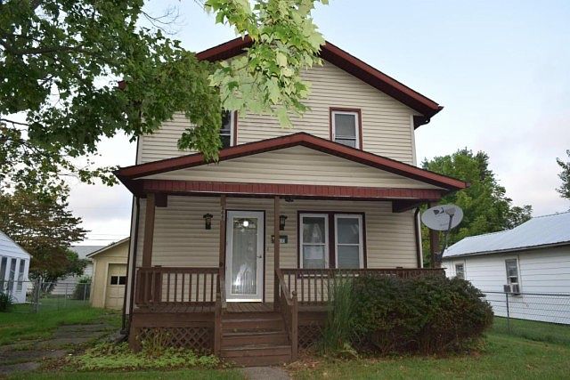 1st image of 460 Ballard Ave