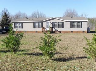 4180 Mountain Creek Rd, Asheboro, NC 27205
