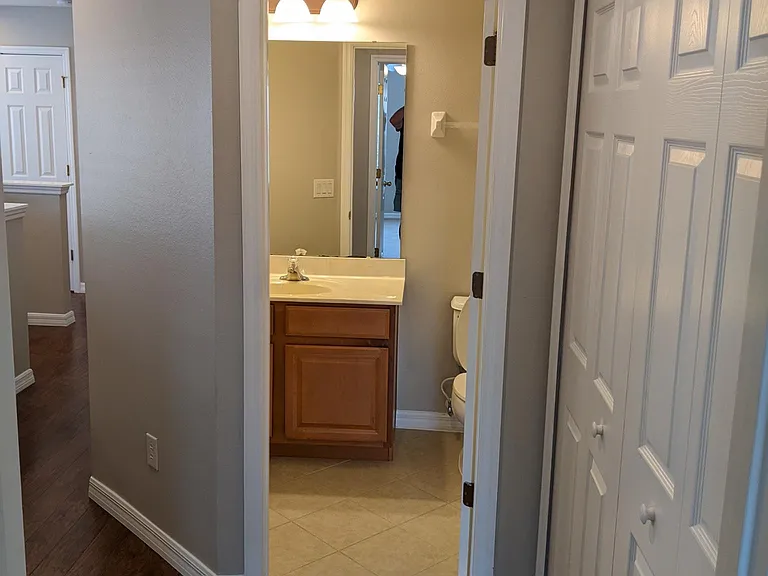 96 Canterbury Bell Dr — Photo 13