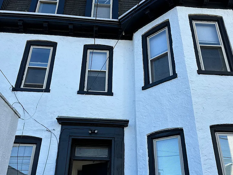 103 Maplewood Ave #1 — Photo 5