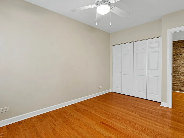 3011 W Gunnison St #2E — Photo 7