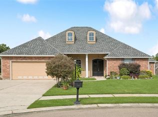 669 Lake Iberville Ct, Ponchatoula, LA 70454