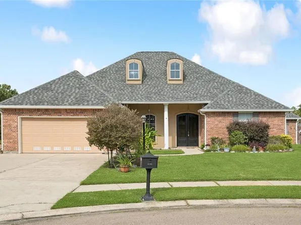 669 Lake Iberville Ct, Ponchatoula, LA 70454