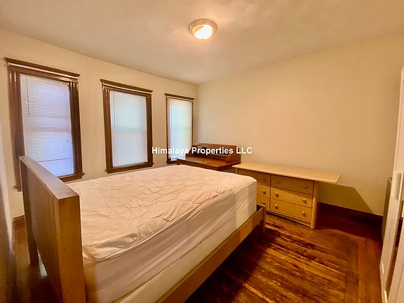4th image of 42 Bromfield Rd #2