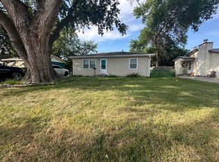 7512 Valley Rd, La Vista, NE 68128