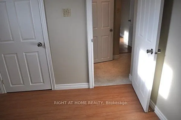 242 Demaine Cres — Photo 10