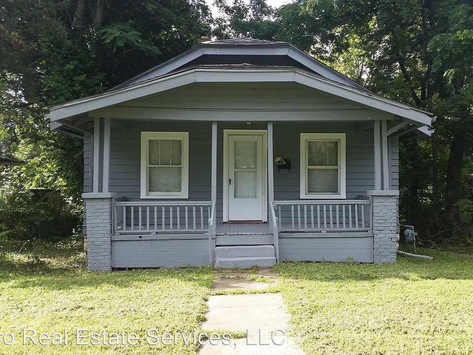 1st image of 4255 E 61st St