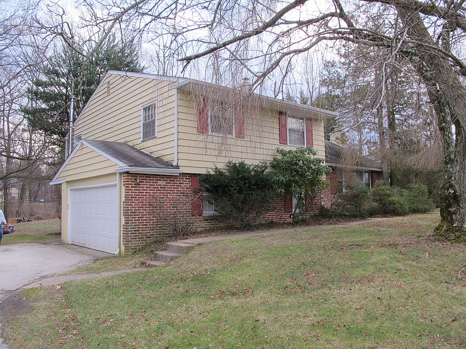 2nd image of 253 Friendship Dr