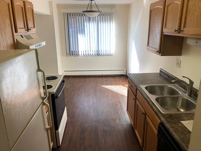 Highland Village Apartments — Photo 14