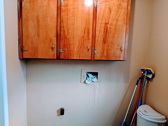 5th image of 1105 Fairlane Dr