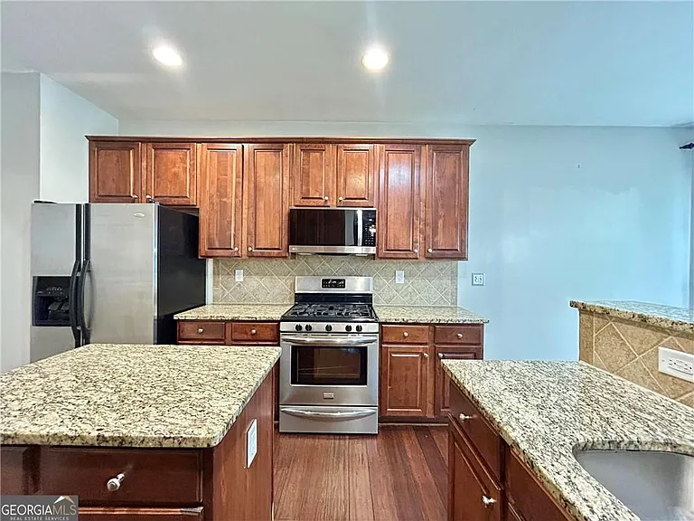 7613 Cedar Grove Ct — Photo 9