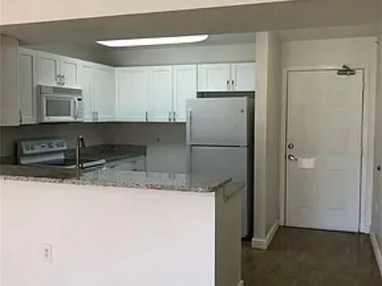 8304 Key Royal Cir #1712 — Photo 1