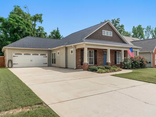 220 Stonecreek Pl, Calera, AL 35040