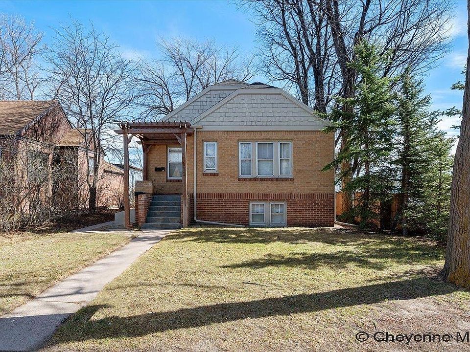 1st image of 1813 E 19th St