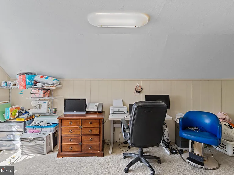 1435 Crofton Pkwy — Photo 33