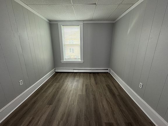 4th image of 15-17 Central St #2