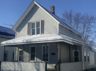 668 Raymond St, Elgin, IL 60120