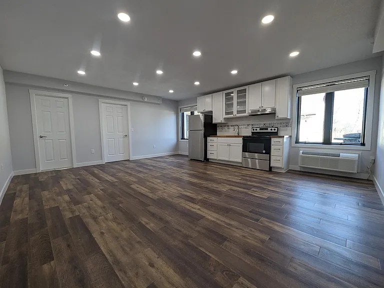 413 Jefferson St #19 — Photo 5