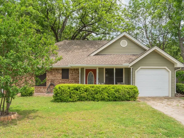 204 Joshua St, Denton, TX 76209