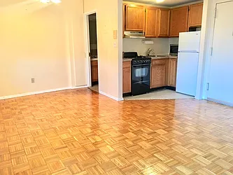 Rented by Papp Realty