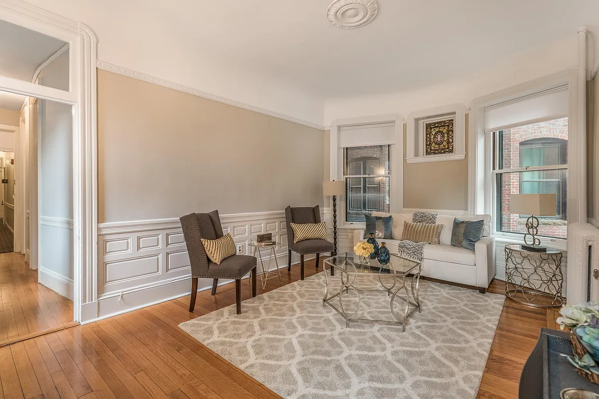 Building Photo - 293 Commonwealth Ave #1F